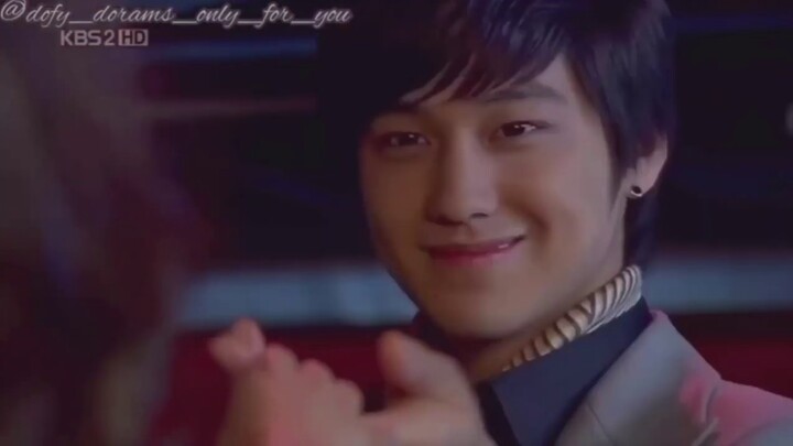 Она его любила а он ее причинял боль💔/га ыль и иджон