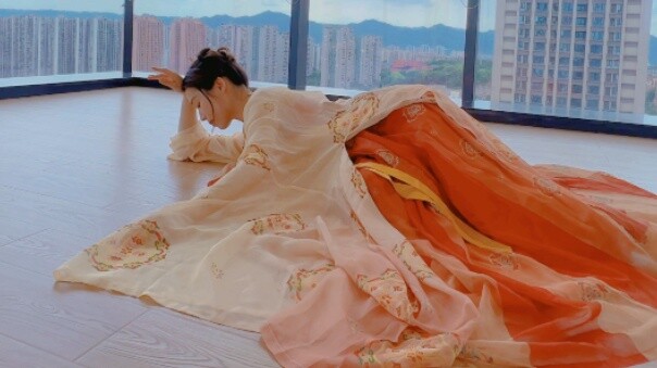 Luoyang Old Story, Even Non-Professionals Can Dance
