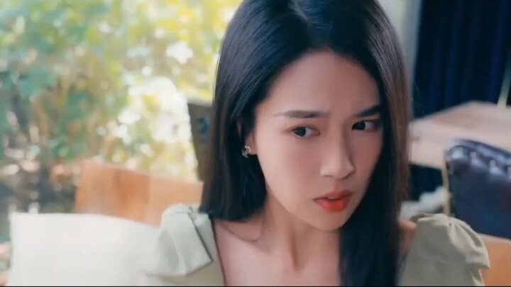 [พากย์ไทย] สาวสวมรอยไปดูตัวแกล้งบ้าหวังถอนหมั้น ดันเจอCEOเปิดซิกแพคให้จับเกมหัวใจสุดปั่นที่เขาตั้งใจ