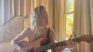 Brie Larson ร้องคัฟเวอร์เพลง On the ground ของ ROSÉ