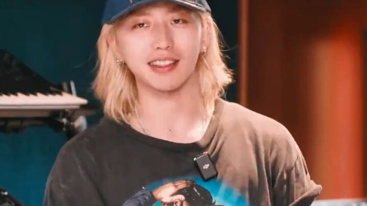 Thực ra Cai Xukun lúc nào cũng vào Bilibili xem các video mashup về mình, mà sở thích của anh ấy thì