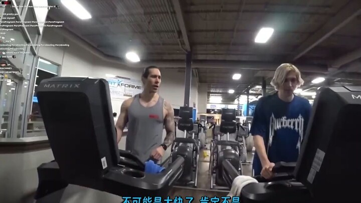 xQc was declared an alien due to having no heart rate.
