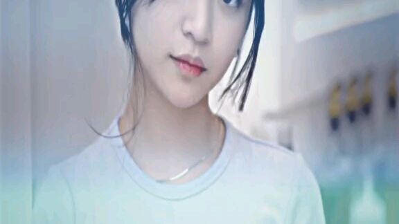 jangan. berpikir hal hal aneh