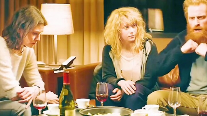 Vào những thời khắc quan trọng, suy nghĩ đầu tiên của mỗi người đều bộc lộ bản chất thật sự của họ.