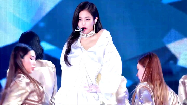 [JENNIE] [Ultra-Clear, Million-View Live Cam] Another day I got totally mesmerized by Jennie~~