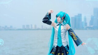 Dream Back to 2014 → "Sturdy Eye" Hatsune Miku ❤ Fan Kee Sauce