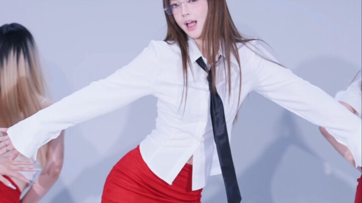 الحلقة الأكثر روعة—أخيرًا قفزت على هذا التنورة القصيرة!! سواء كنت الأخت الكبرى أو الصغيرة، كل شيء را