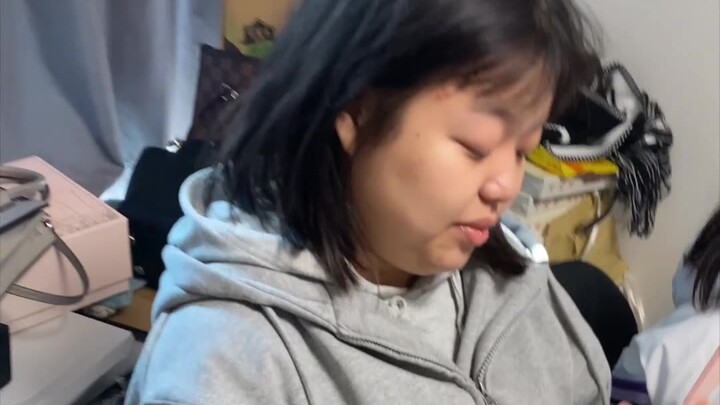 Đây là triệu tập cả một lũ tổ tông tới đây à...