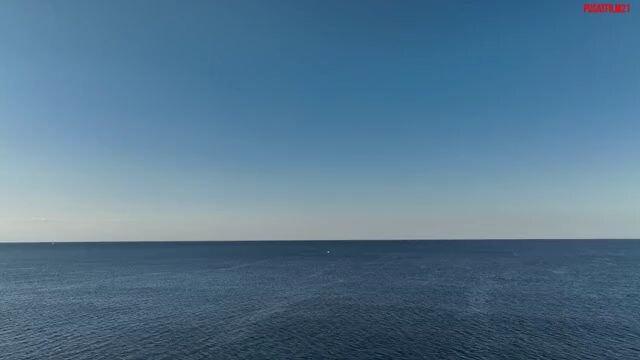 THE WATER E 01