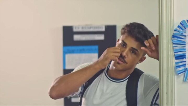 Cheia de Marra - MC Livinho