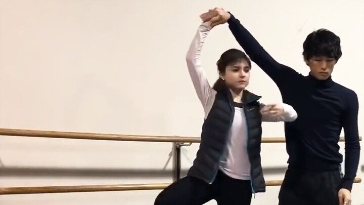 Do ballet dancers decline as they age? A direct comparison of their daily dance practice!