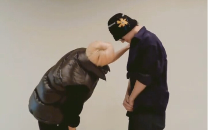 ชาฮงฉีแท้ๆ รูปร่างแย่แต่ถูกพี่ชายดุจนตัวหดเป็นก้อน...