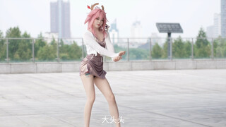 起猛啦 看见八重神子跳猫步轻俏