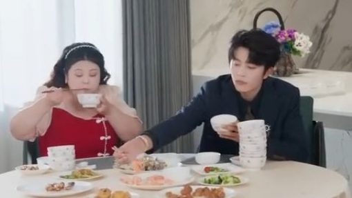 Semua mengejek gadis desa 200 pon itu, tapi CEO jatuh cinta padanya