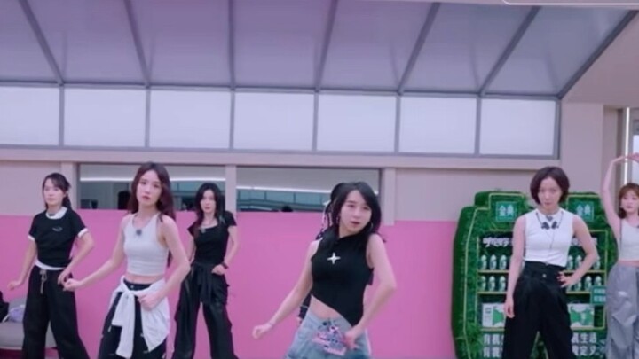 The original choreographer of the fourth public performance of Riding the Wind 2025, "Break down", i