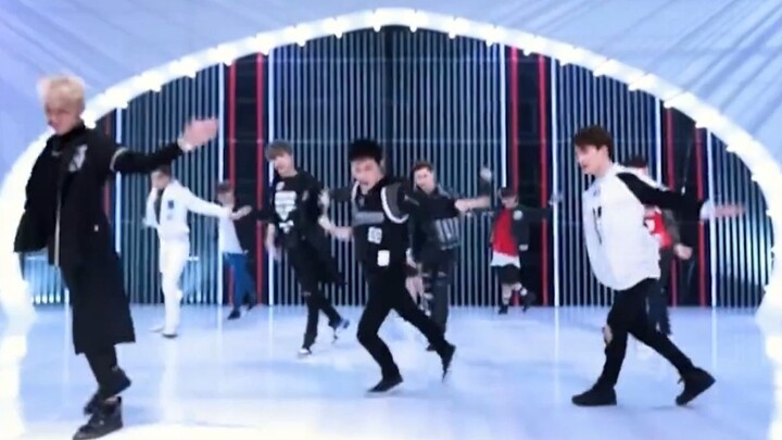 Nhìn vào concept của EXO là thấy rõ SM yêu hay không yêu nghệ sĩ thật sự quá rõ ràng.