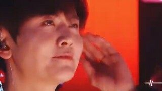 Tôi đã nhảy theo bài "Waiting for You" của anh Zhou Shen trước