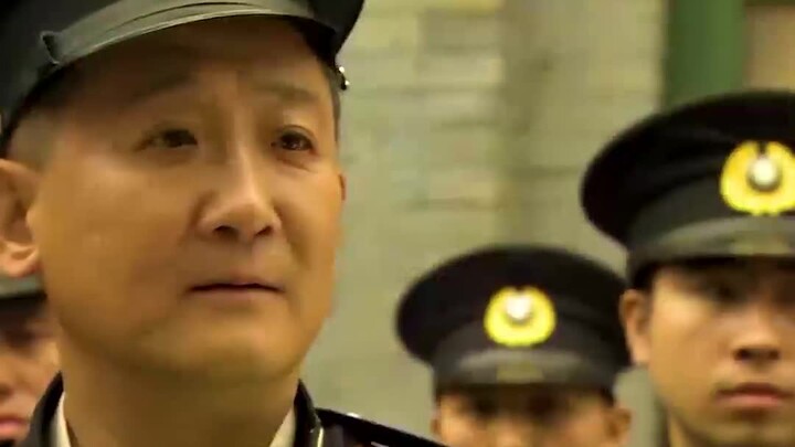 هذه الحركة الماكرة لإنقاذ الوطن.. ليانغ فاي بسّه عايز يقول: أنا في وضع صعب بجد! هههه #كوميديا_ترنّحة