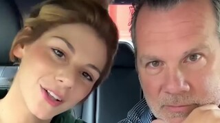 أغنية مؤثرة كتبتها الابنة لوالدها