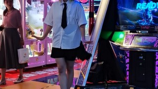 عودة إي وو، إنها تيناري التي حصلت على يوم إجازة