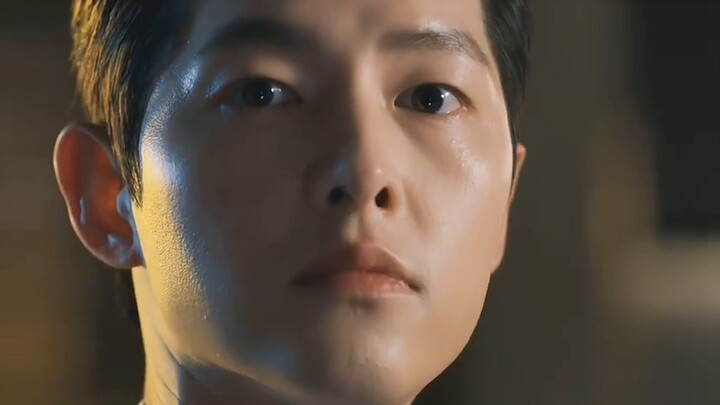 Aku pikir aku memakai bom palsu tapi ternyata itu asli... Sang pahlawan tidak hanya membalaskan dend