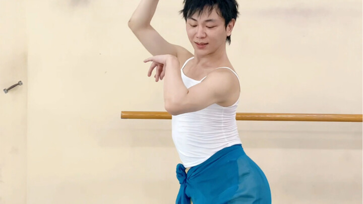 Who knows! I really can't resist this kind of cute and charming dance!