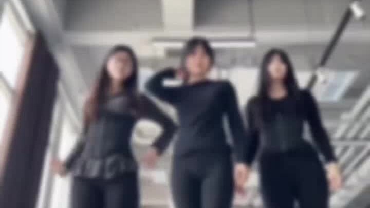 Kebahagiaan Kelipatan Tiga