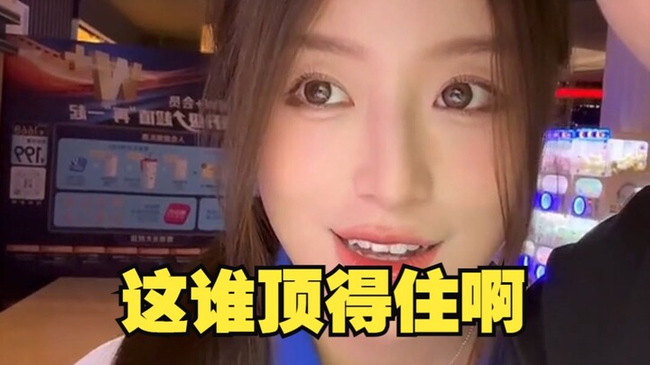 Suka banget main sama cewek cantik di kampus!