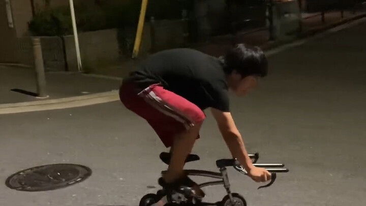 เฟรมยังใหญ่เกินไป ท่าขี่ก็ยังดุดันไม่พอ