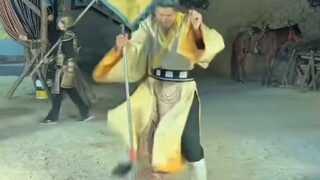 听说东汉末年乱，但也没想到有这么乱，当年曹植七步成诗走的应该是太空步
