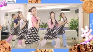 NewJeans五小妹正式围裙厨房版Cookie！好可爱！