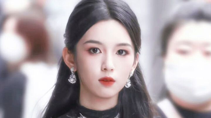 “A Cool and Stunning Young Lady Straight Out of a Novel”