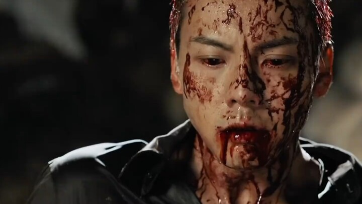 الأميرة السادسة المتكبرة لا تخيّب ظن أحد أبدًا.