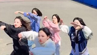 iKON's comeback pre-release song, Tantara Challenge