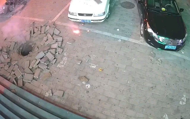 เด็กดื้อที่ก่อปัญหาได้ บลาสเตอร์อัจฉริยะ