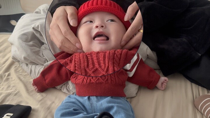 Có nên đưa anh ấy đi làm không!
