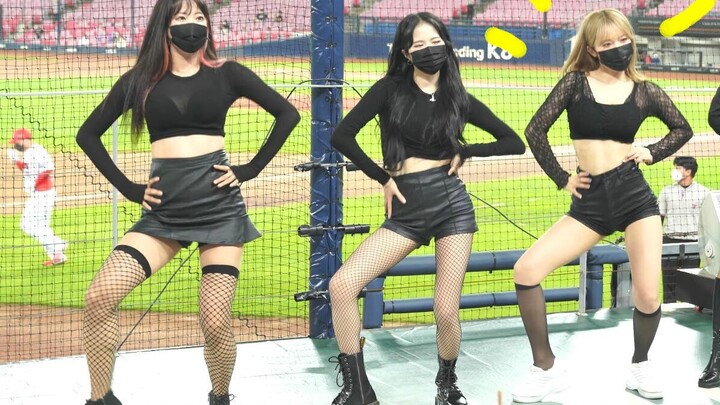 【4K】Cheerleader Da Hui and her teammates 55 short legs Li Da Hui and long legs teammates cover you t