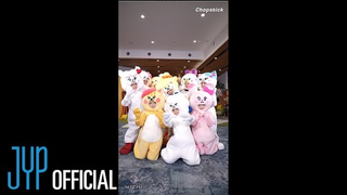 NiziU Relay Jump "Chopstick" (NIZOO Cute Animal Edition)