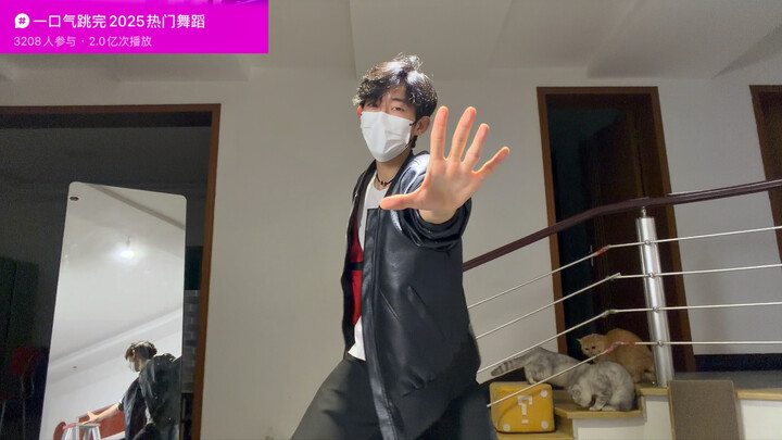 أي رقصة تحتل المرتبة الأولى في قلبك؟ 🤔 #حصيلة_الرقص_للعام #ارقص_بضربة_واحدة_لكل_الرقصات_الرائجة_لعام