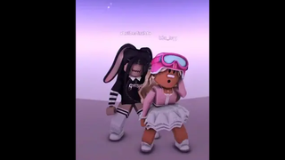 ครูสอนให้รักในความรู้ แต่เธอสอนให้รู้ในความรักroblox