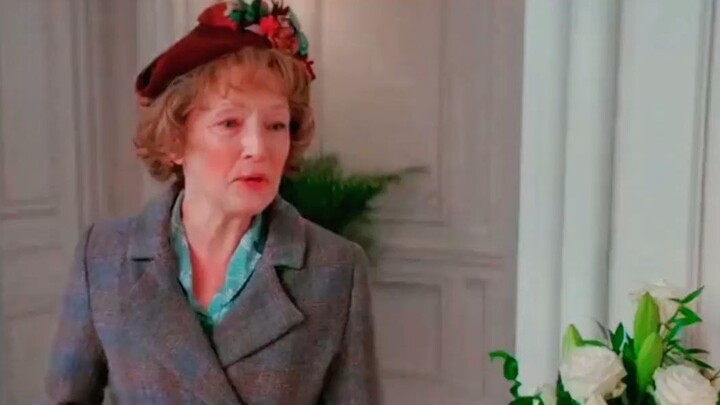 The cleaning lady wanted to order a high-end dress, but was stopped at the door by the store clerk a