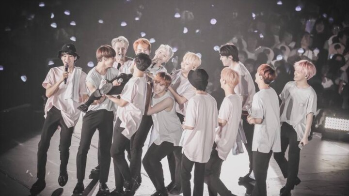 只知道后面有人，没想到后面有12个人，我愿称次人为南韩刀群舞天花板（个人向）