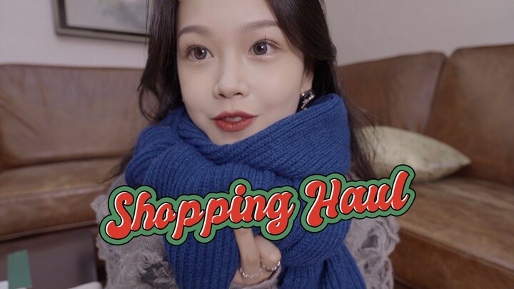 So satisfying unboxing! This girl really knows how to shop—so many clothes and accessories I love!