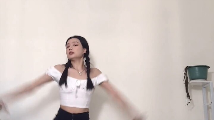 [Stage cool sister LISA's first solo-LALISA cover dance] Spicy LISA spicy spicy ~ Release the stage 