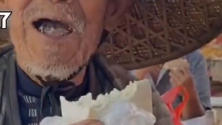 Semangkuk air di samping tempat tidur anak berbakti lebih baik daripada setumpuk abu di samping kubu