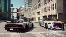 Lamborghini Aventador SVJ Coupe '19 escapes from pursuit through the city streets