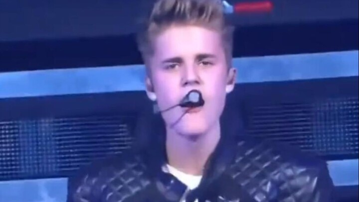 Câu hát Despacito của Justin Bieber này, ngay cả giọng hát gốc cũng khó mà vượt qua được!