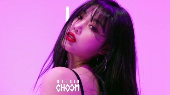 [(G)I-DLE] Tarian Seo Soo-Jin yang cantik "7 rings" langkah online.