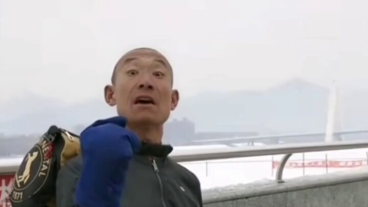 Encountering a strange winter swimming pigeon [Oliji] [Positive Energy]