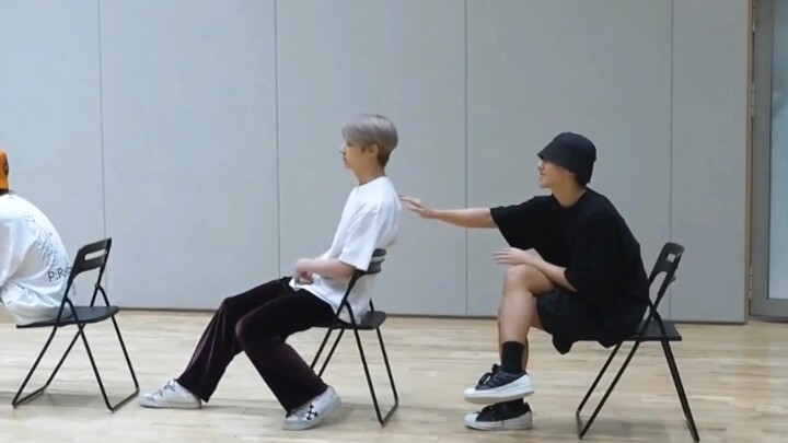 “ละครสั้นคู่แฝด” สองลูกของทีมโป๋นี่น่ารักสุดๆ ไปเลย โอ๊ยยย